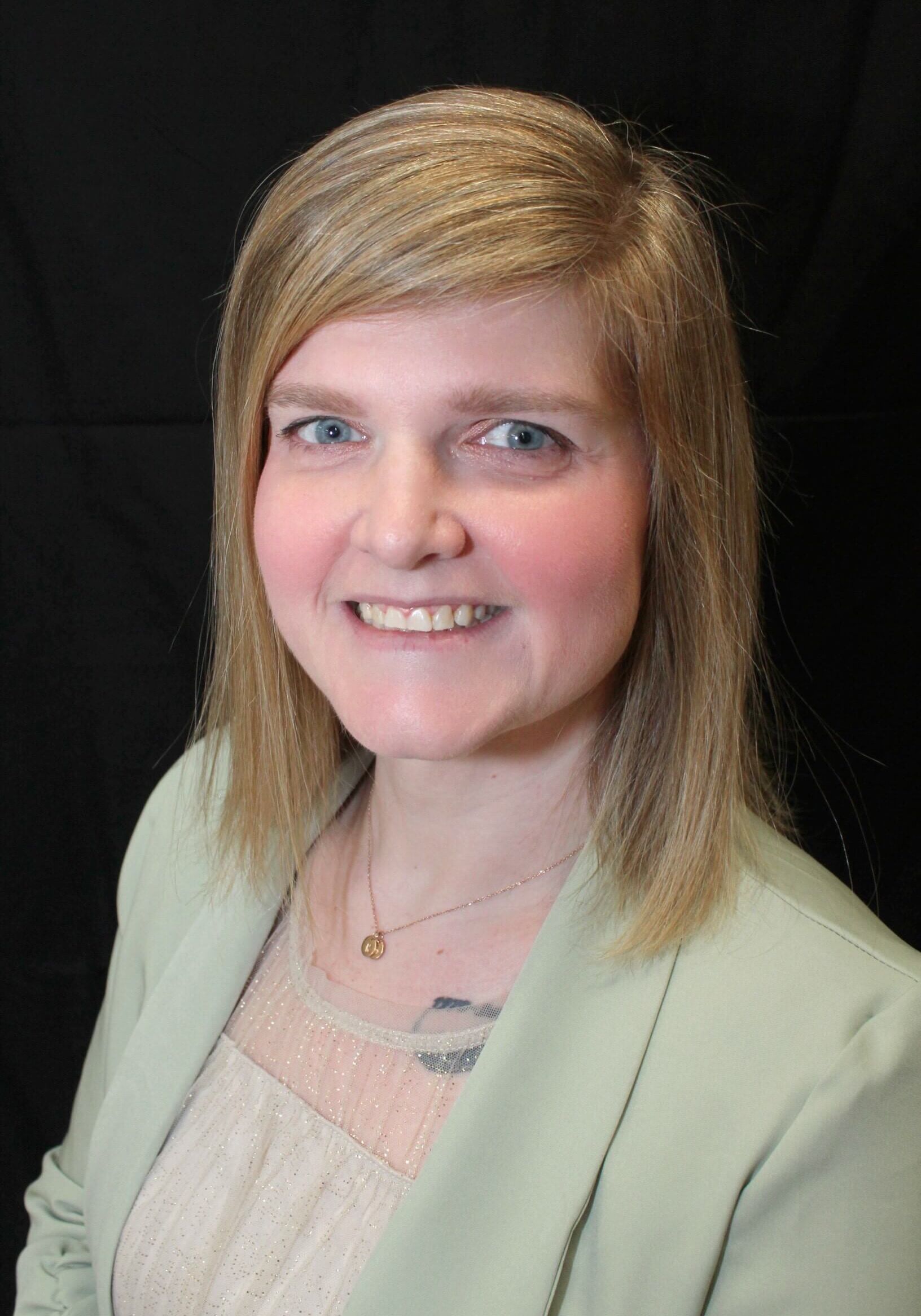 Kim McGuire Headshot